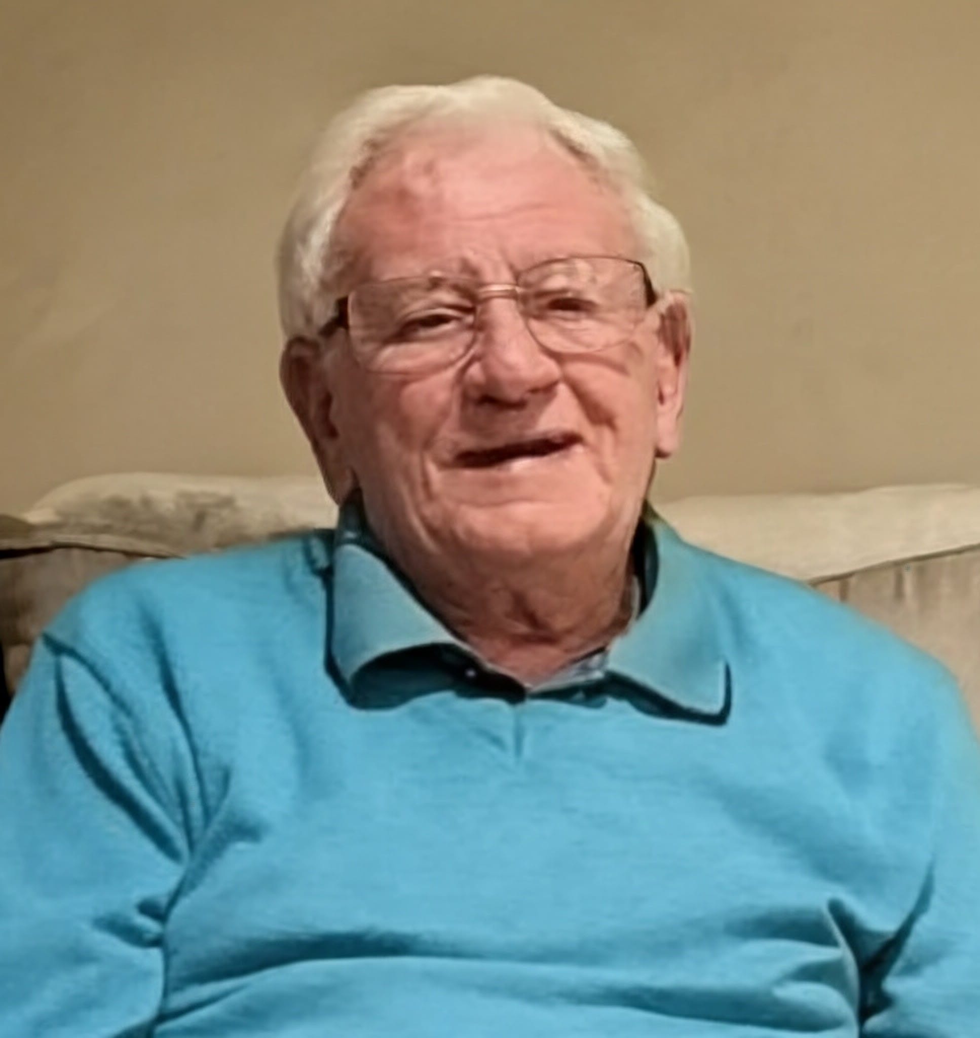 Kevin Mackin Death Notice Portrait