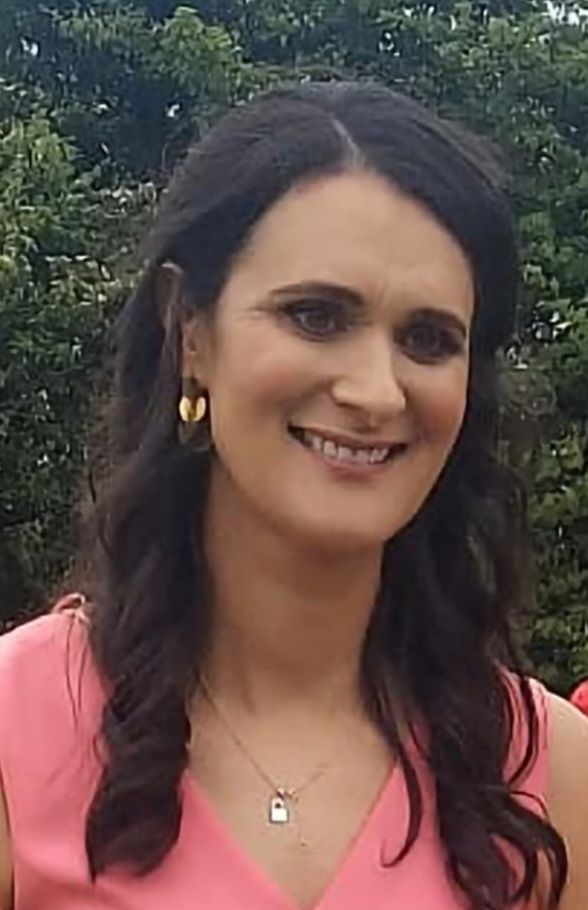 Veronica (née Lynch) Connell