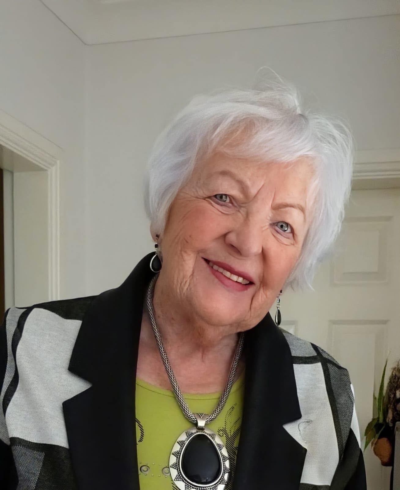 Gertrude (née Mckillop) Diamond