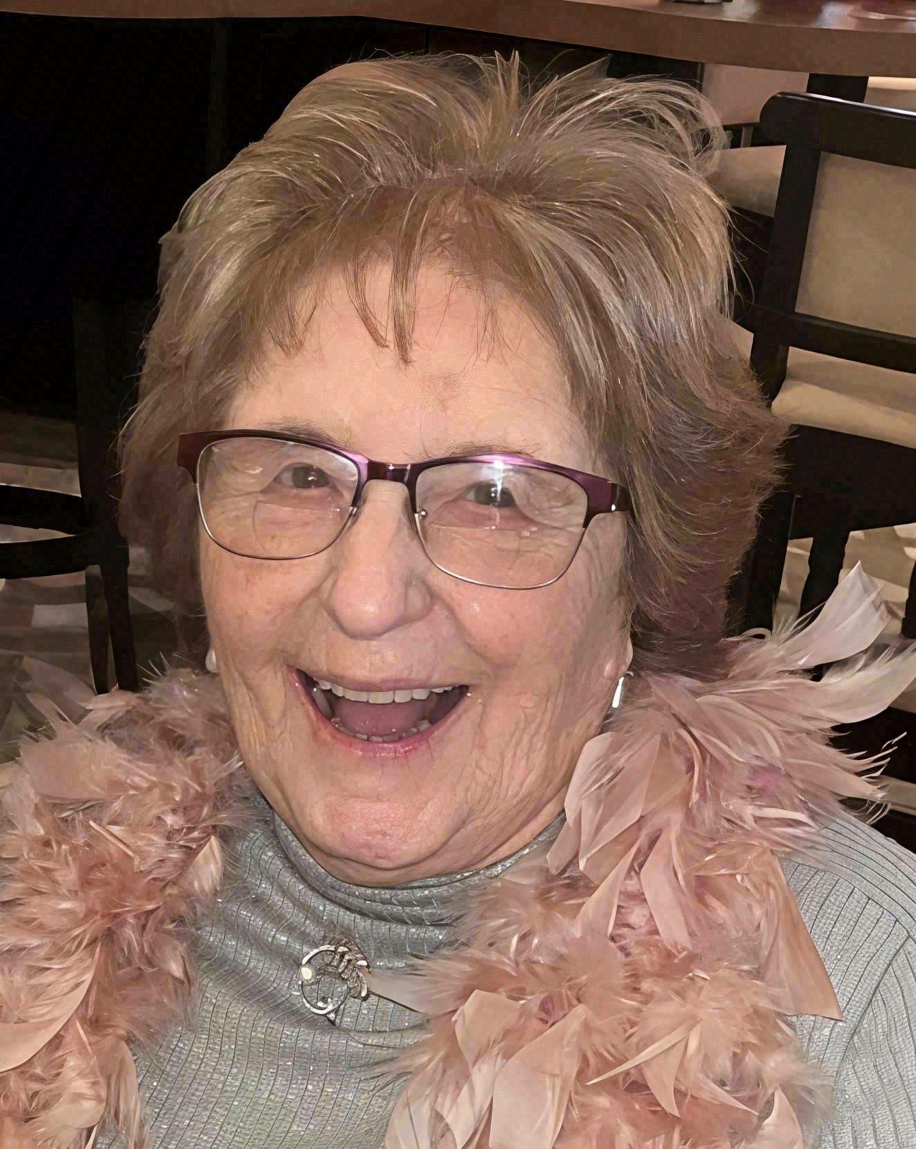 Therese (Reecie) (née Kinsella) Flynn