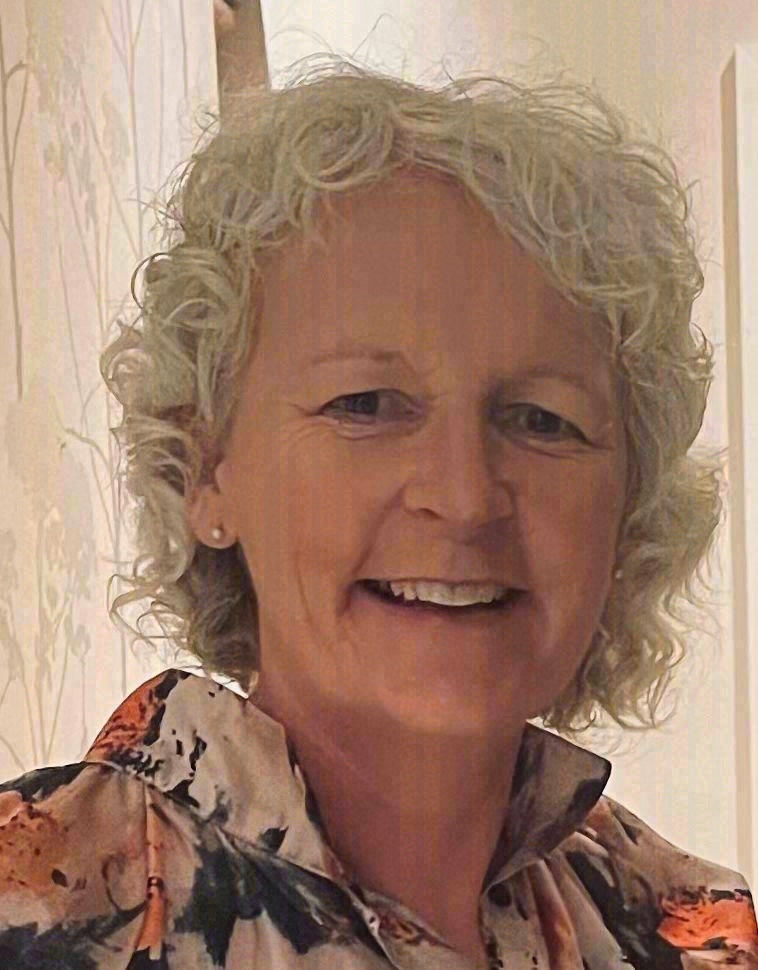 Janine (née Fay) Cummins