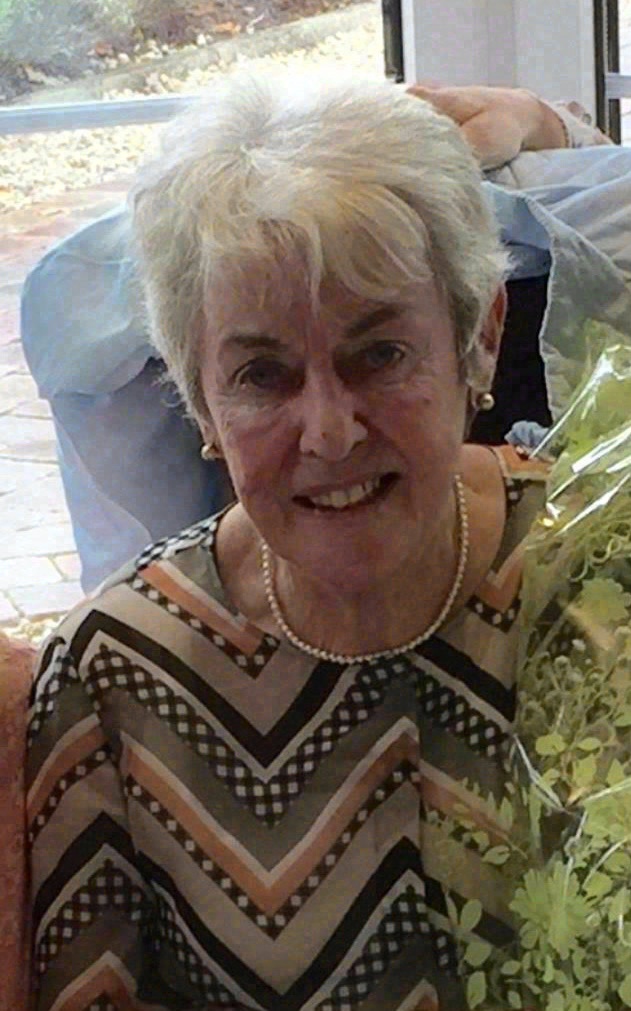 Una (Agnes) (née McLaughlin) Smyth
