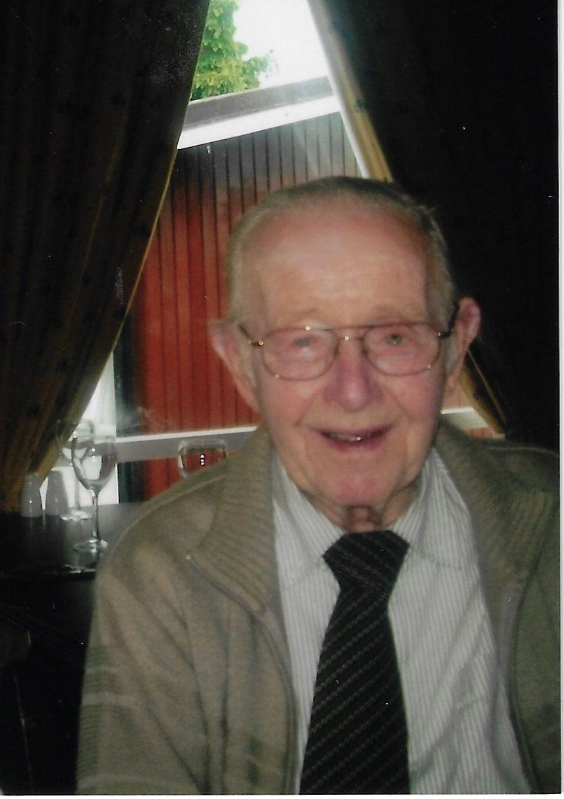 Desmond ( Dessie ) McCormack