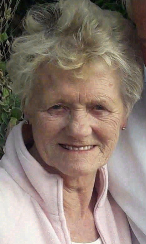 Sheila (née McHugh) DONOGHUE