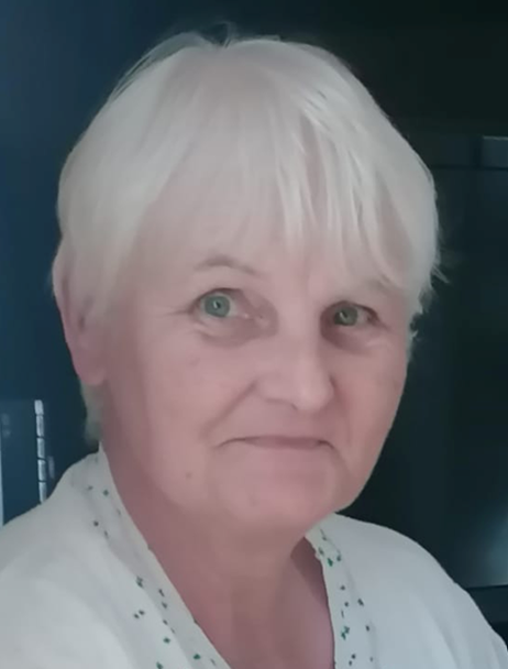 Geraldine (née Tolan) Quinn
