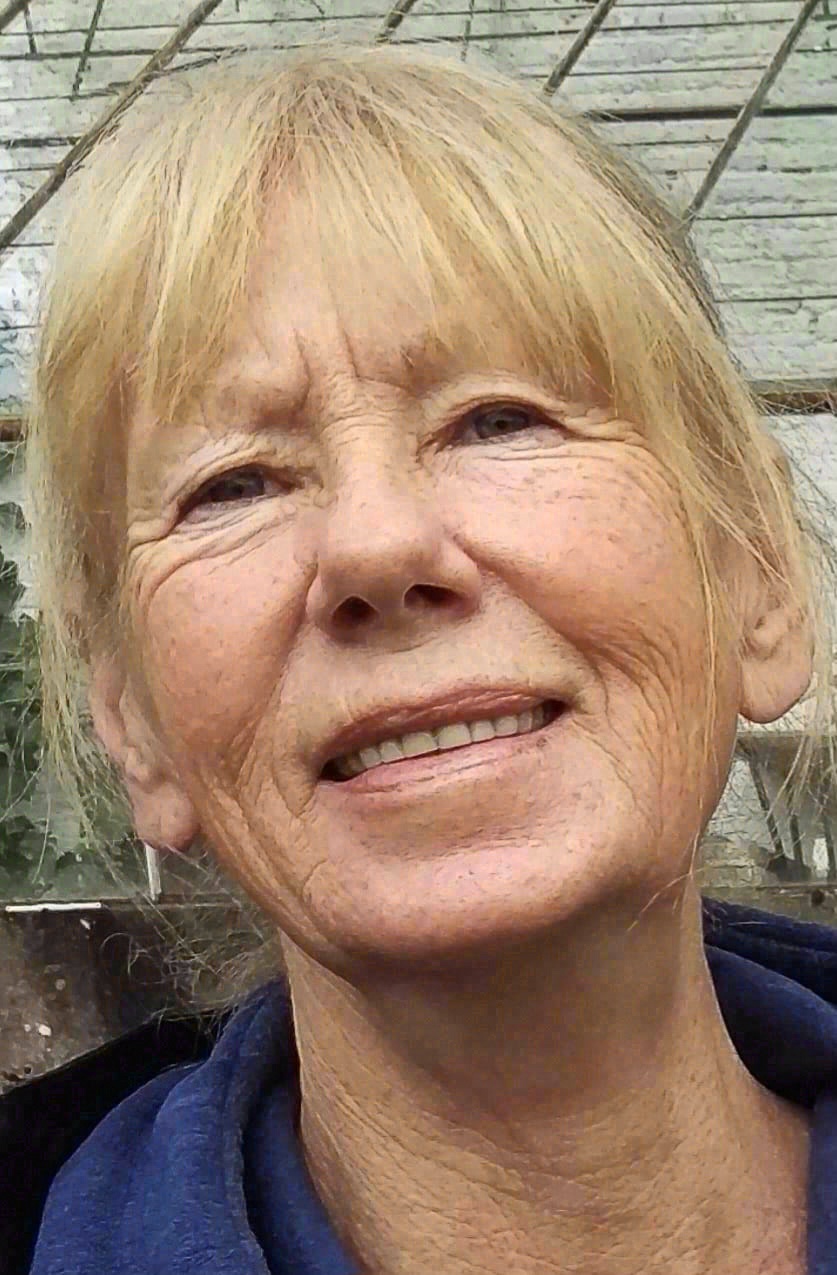 Gabrielle (née Saunders) Carty