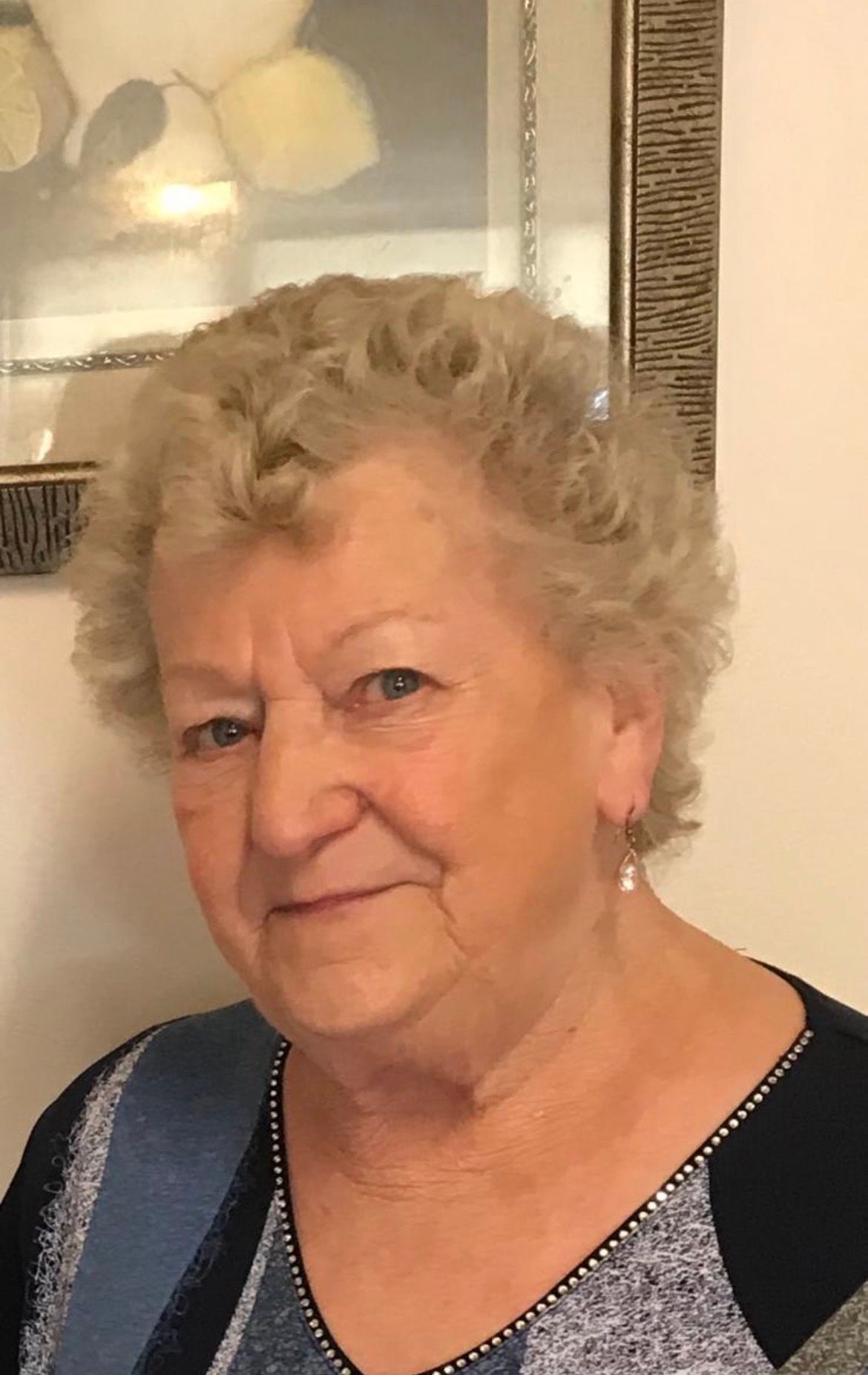 Essie DEERING