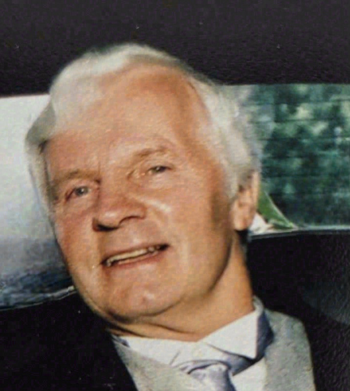 Joe Dowling