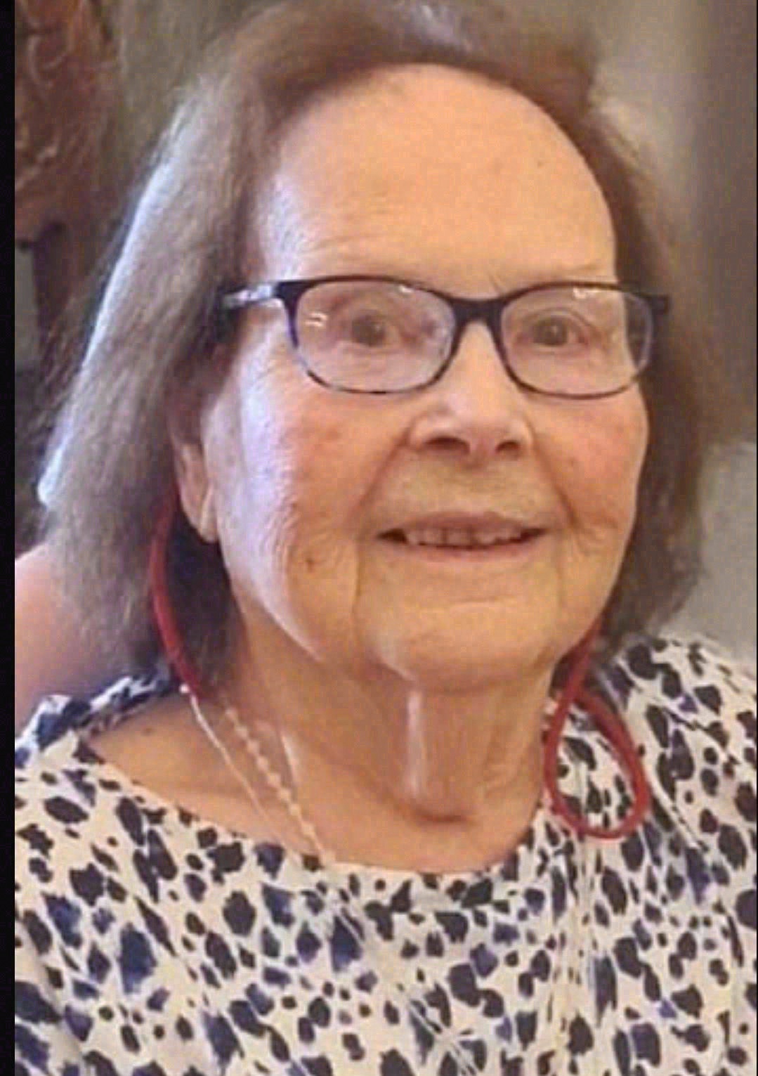 KATHLEEN (KAY) (née DORAN) DOWLING