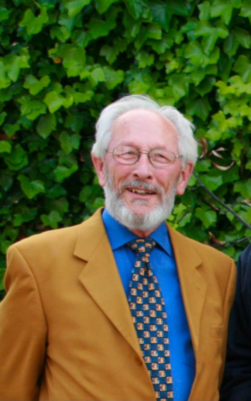 Photo of Larry Carey