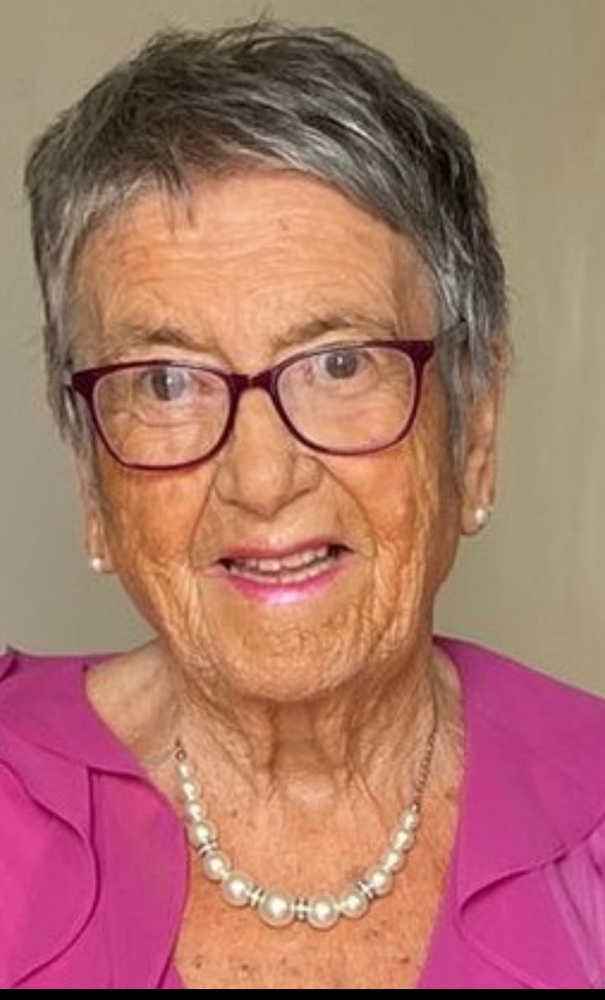 Marie (née Crawford) Dillon