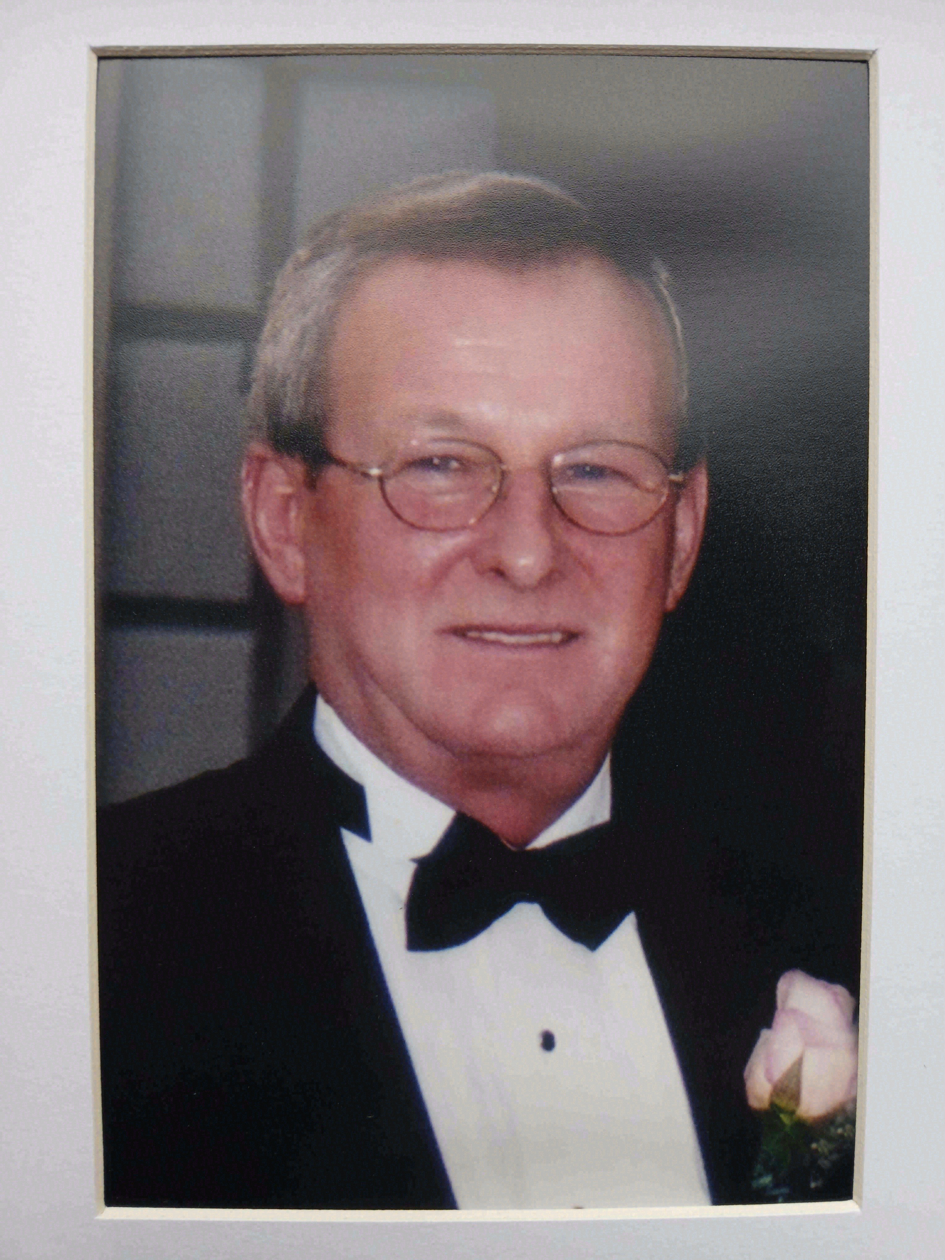 Noel White