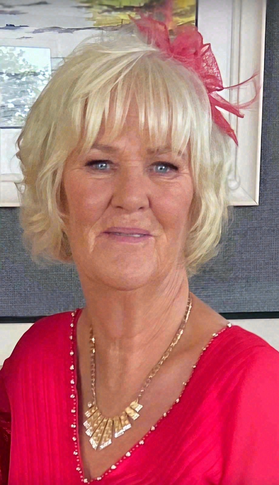 Patricia (née Sullivan) MANNING