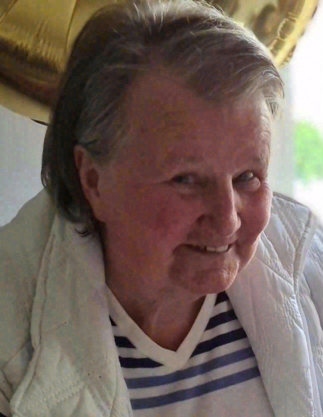 Annette (née Ryan) HENEGHAN