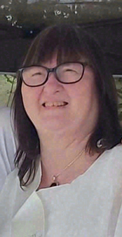 Patricia (Trish) (née Fallon) THOMPSON