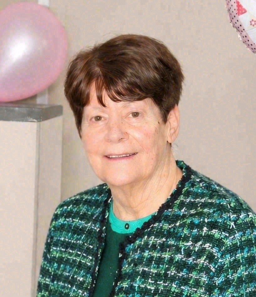 Sandra (née McCaffrey) Carr