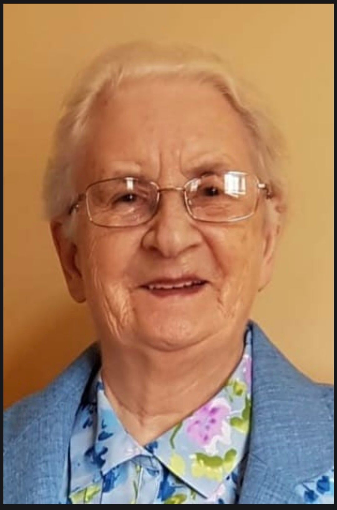 Sr. Emmanuel (Criss) Gilsenan Death Notice Portrait