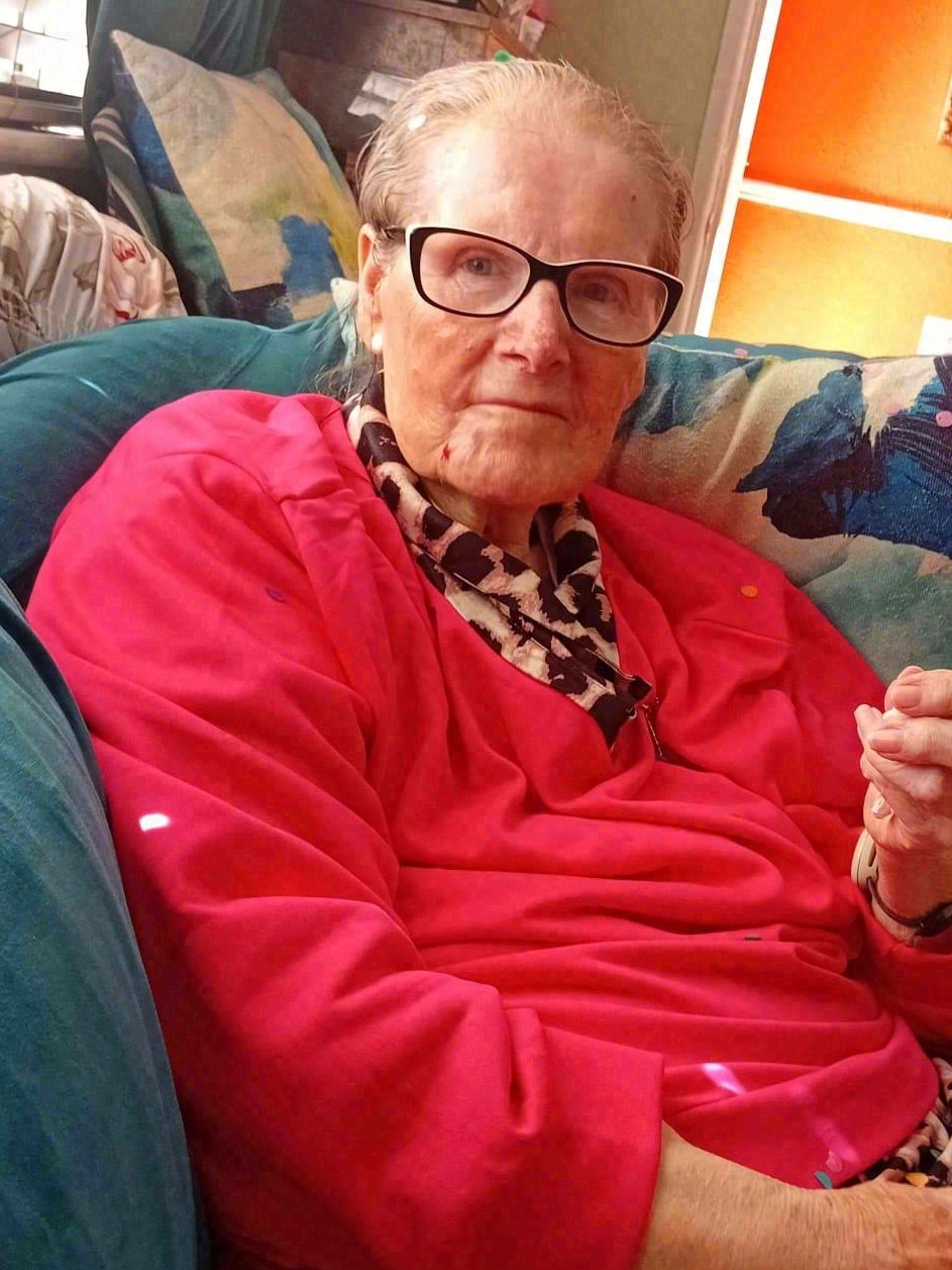 Mary (Maudie) (née Murphy) Dooley