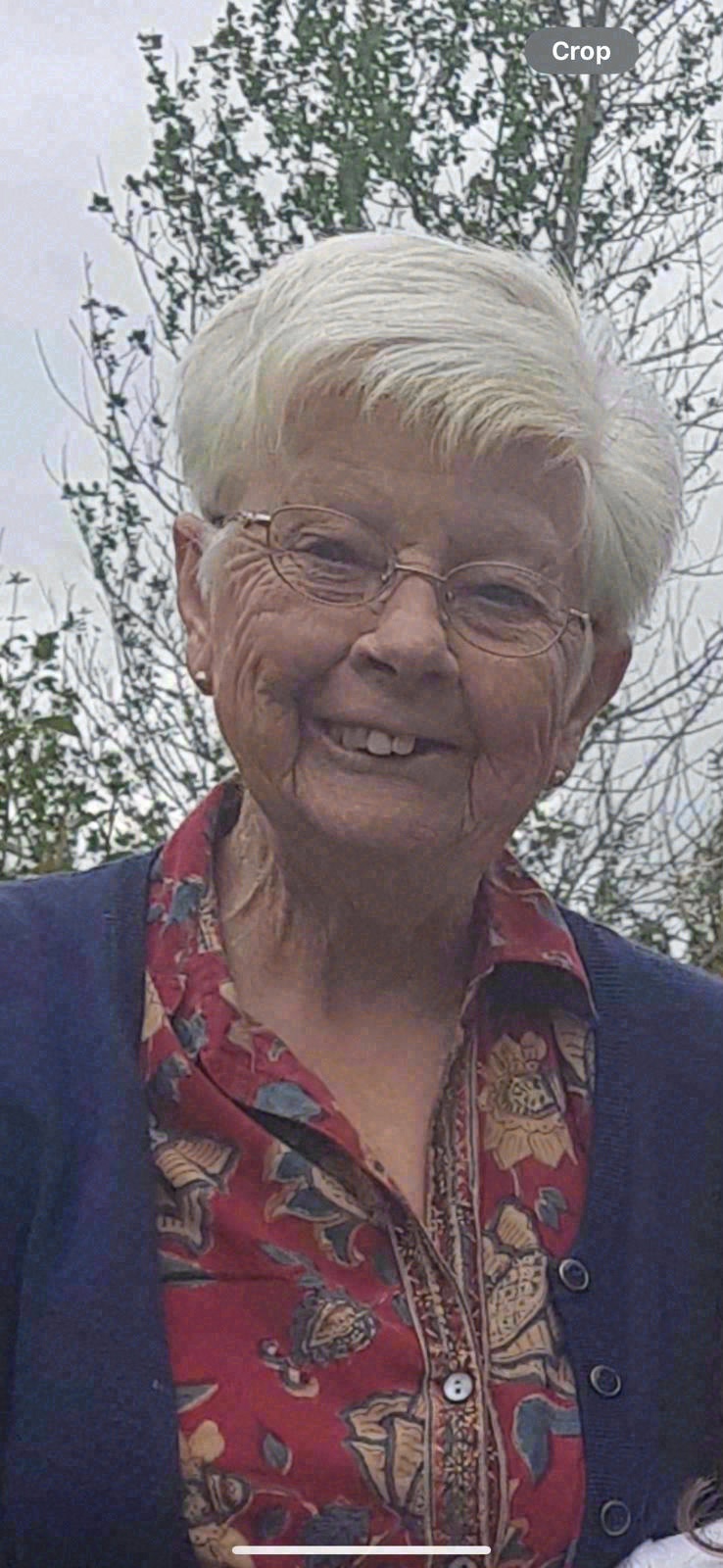 Evelyn (née Gullon) Parkes