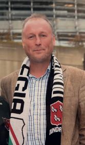 Ciarán (Skinny) BOND