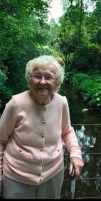 Elizabeth (Betty) Bennett