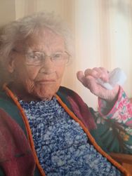 Anna (Annie) O'Neill