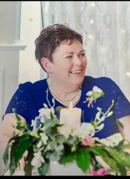 CHRISTINE (CHRIS) LYONS