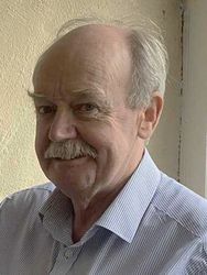 Julian Roberts
