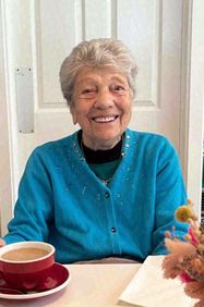 Elizabeth (Lily) Walls