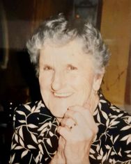 Mary (Maisie) WALLACE