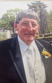 Michael (Mickey) BARRY