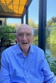 Desmond (Dessie) Foran