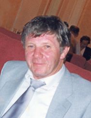 Patrick J. (Pat) HOULIHAN