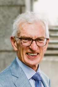 TOM (Gerard Thomas) YOUNG