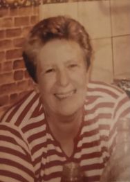 Elizabeth (Betty) TUNSTEAD