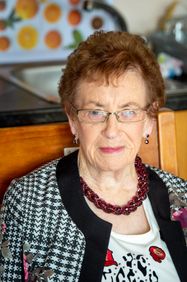 Elizabeth (Lily) Ross