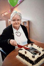 Elizabeth (Lilly) Reid